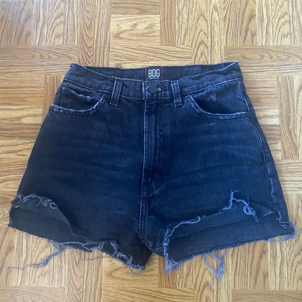 BDG high waisted girlfriend shorts.